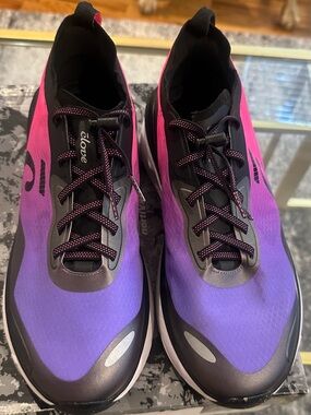 clove Women's Pink-Purple Gradient Athletic Sneakers